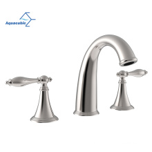 2021Hot verkaufen UPC Badezimmer Messing weit verbreitet 2 Handles Chrome Badezimmer Wasserhahn